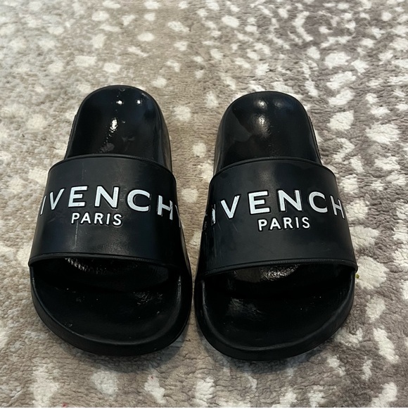 Givenchy Slides - Picture 2 of 5